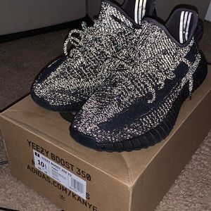 yeezy 350 black static reflective